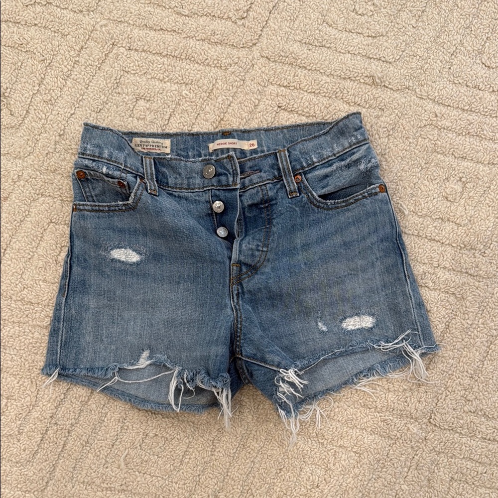 Levi’s wedgie Shorts size 26